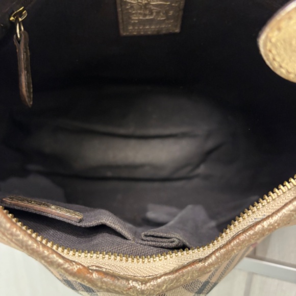 Burberry Ryder Haymarket Hobo - Picture 12 of 12